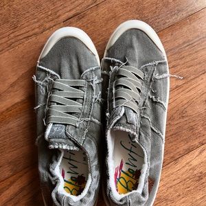 Blowfish shoes size 6